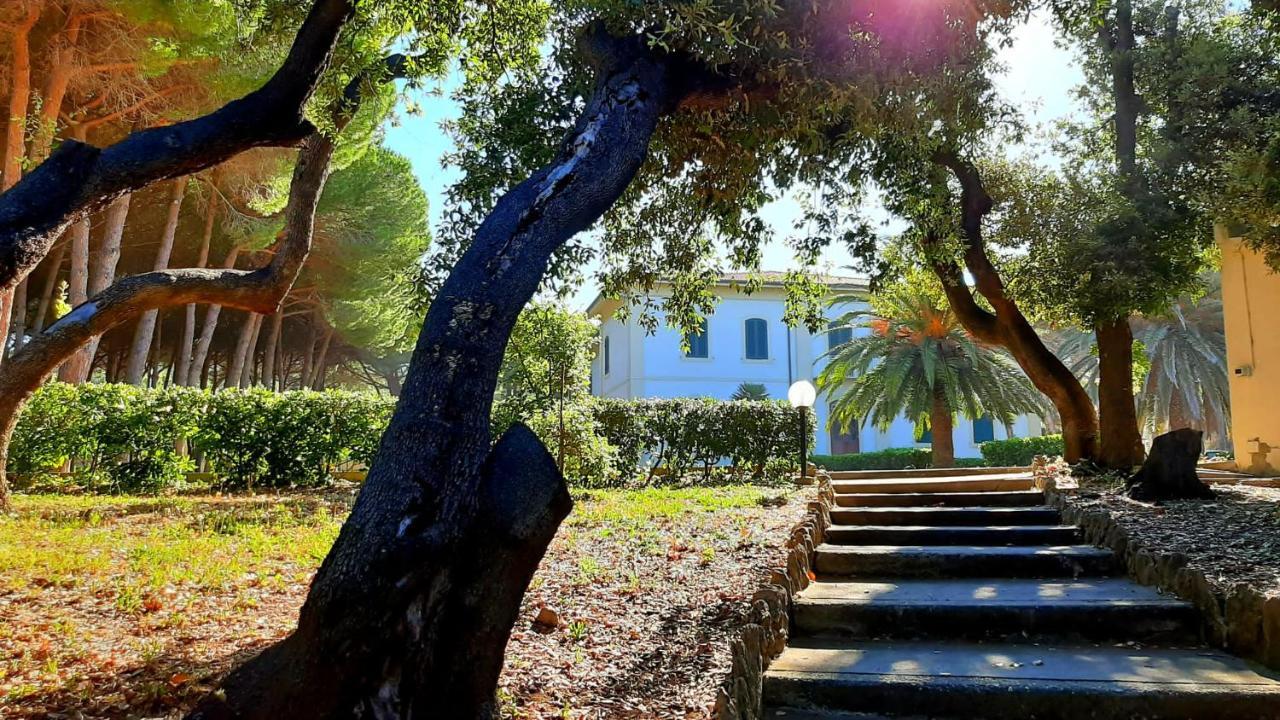 San Giuseppe Casa Per Ferie Hotel Quercianella Exterior photo