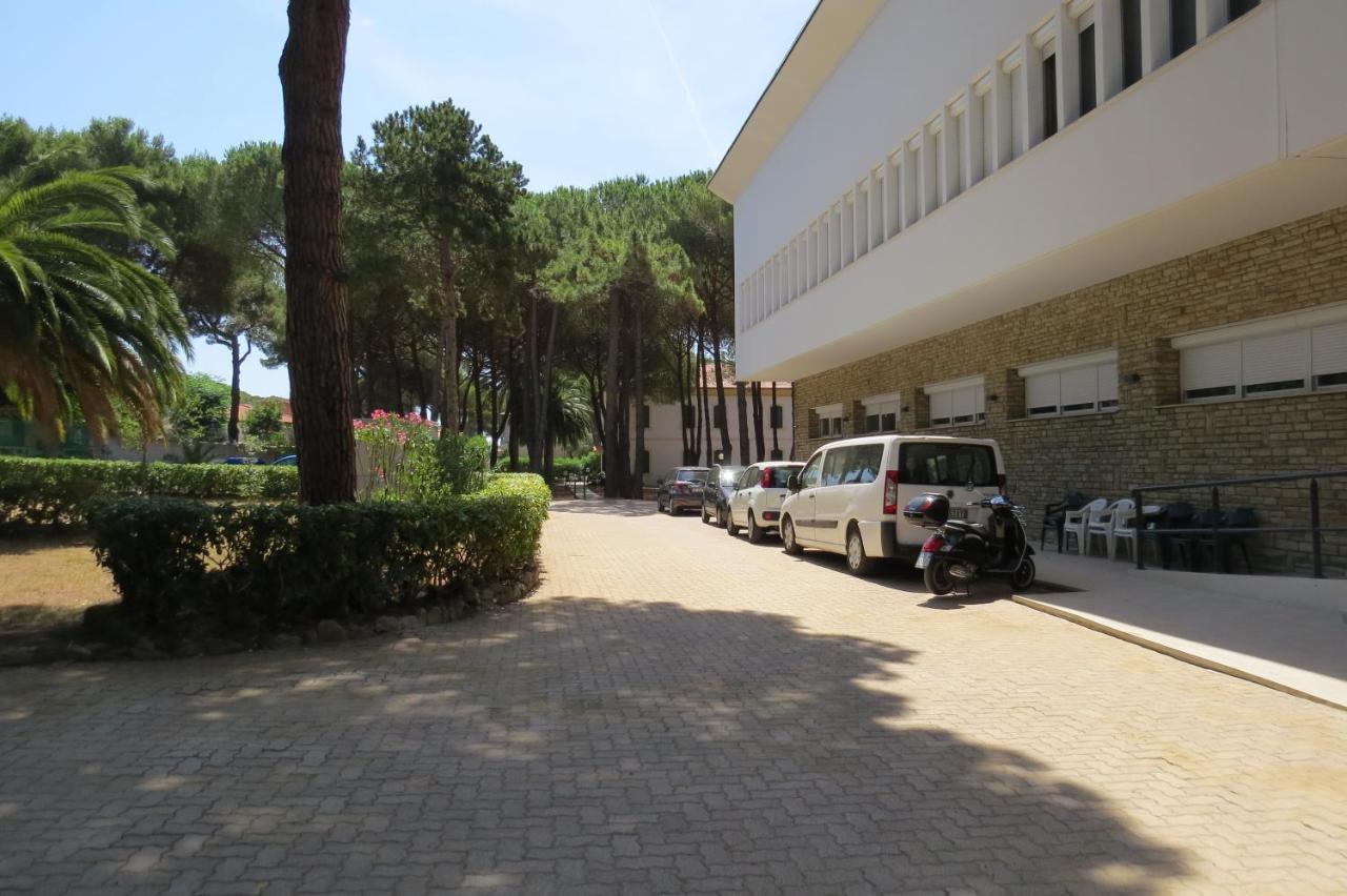 San Giuseppe Casa Per Ferie Hotel Quercianella Exterior photo